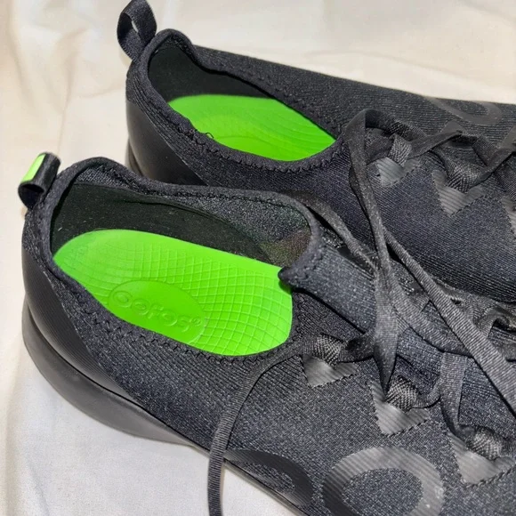 OOFOS Black Comfort Shoes - Picture 5 of 9